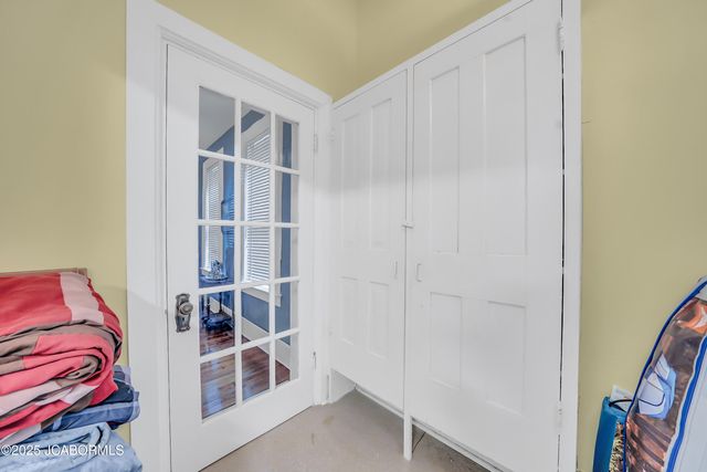 503 E HIGH STREET, Jefferson City, MO 65109