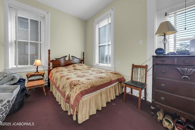 503 E HIGH STREET, Jefferson City, MO 65109