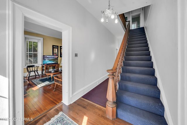 503 E HIGH STREET, Jefferson City, MO 65109