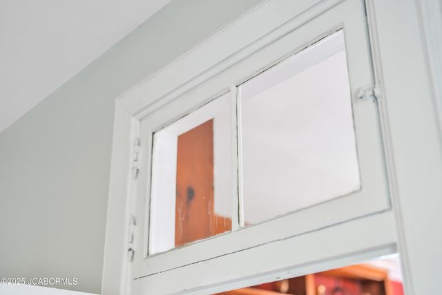 503 E HIGH STREET, Jefferson City, MO 65109