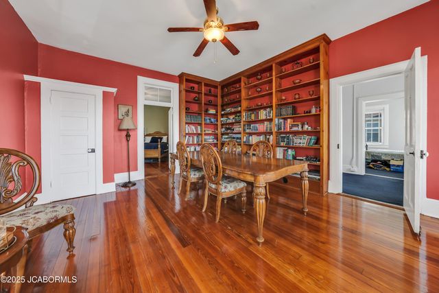 503 E HIGH STREET, Jefferson City, MO 65109