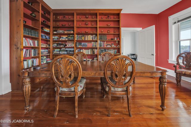 503 E HIGH STREET, Jefferson City, MO 65109