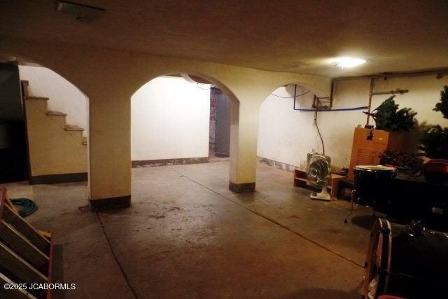 503 E HIGH STREET, Jefferson City, MO 65109