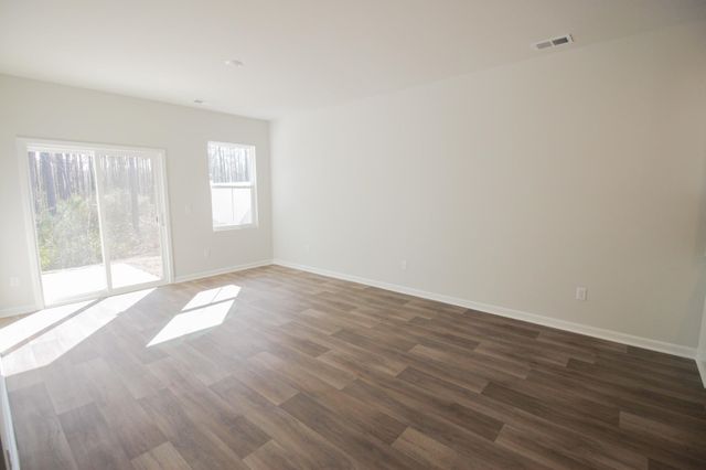 1382 Speedway St., Myrtle Beach, SC 29579