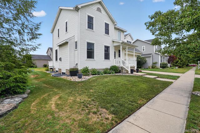 3847 Kiskadee Drive, East Lansing, MI 48823