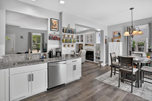 3847 Kiskadee Drive, East Lansing, MI 48823