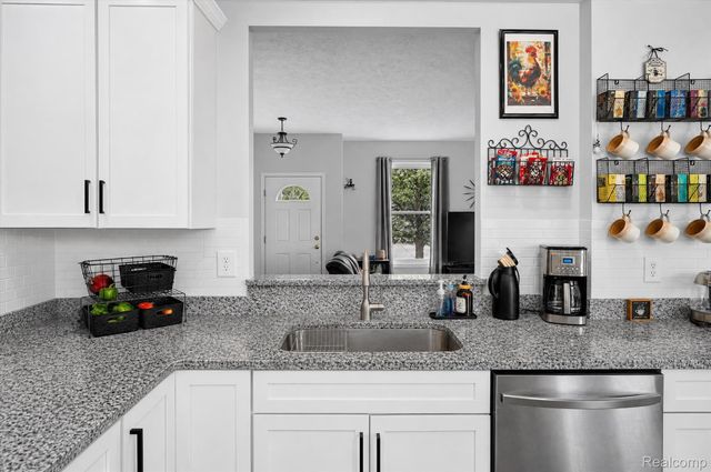 3847 Kiskadee Drive, East Lansing, MI 48823