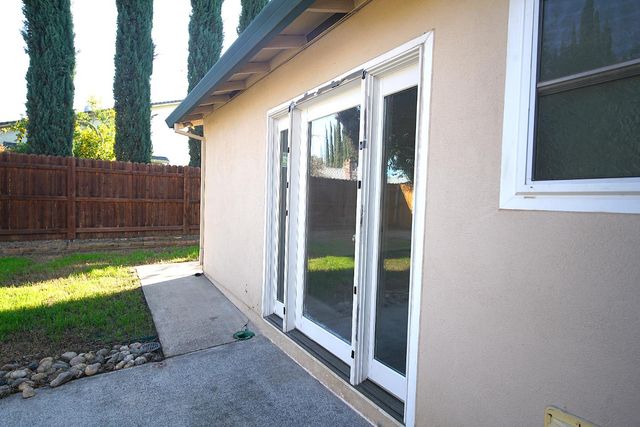 3625 Kingsport Way, Sacramento, CA 95826