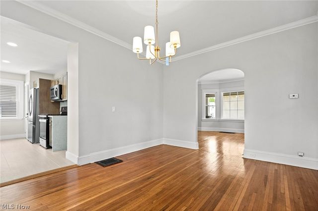1438 Elbur Avenue, Lakewood, OH 44107