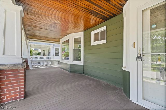 1438 Elbur Avenue, Lakewood, OH 44107