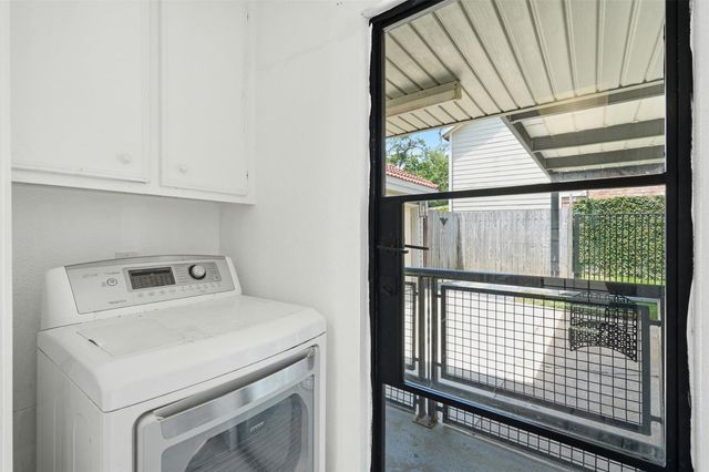 6107 Vinewood Drive, Houston, TX 77088