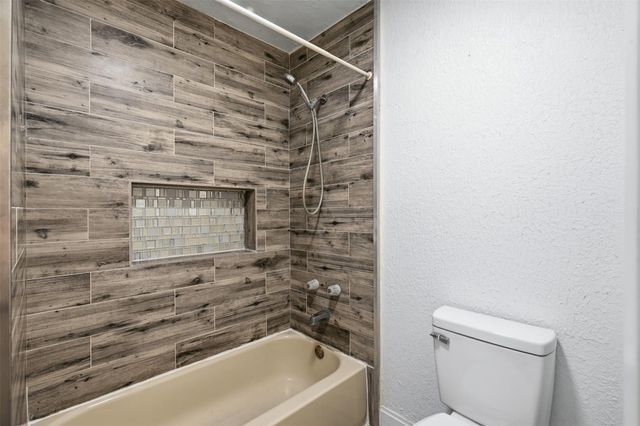 6107 Vinewood Drive, Houston, TX 77088