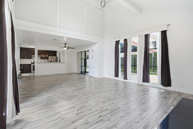 6107 Vinewood Drive, Houston, TX 77088