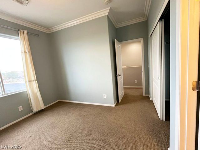 8102 Lake Chippewa Street, Las Vegas, NV 89113