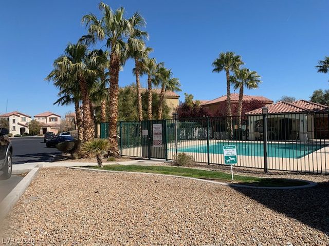 8102 Lake Chippewa Street, Las Vegas, NV 89113