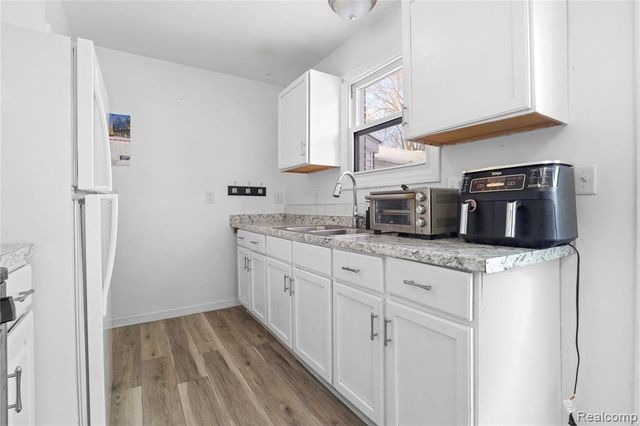 3302 Windland Drive, Flint, MI 48504