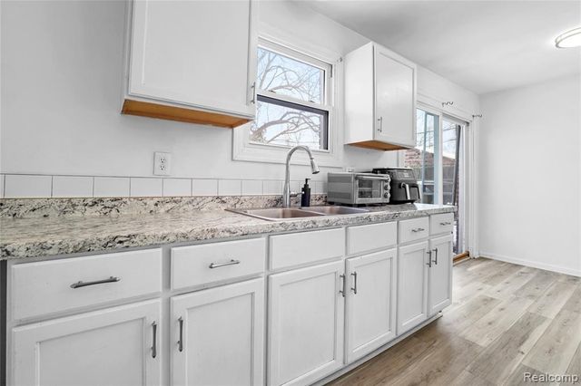 3302 Windland Drive, Flint, MI 48504