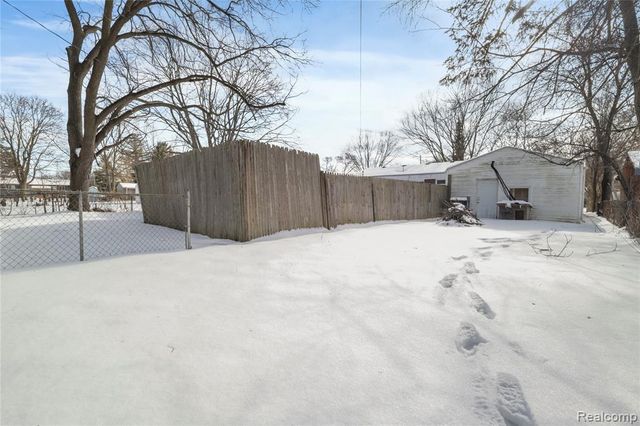 3302 Windland Drive, Flint, MI 48504