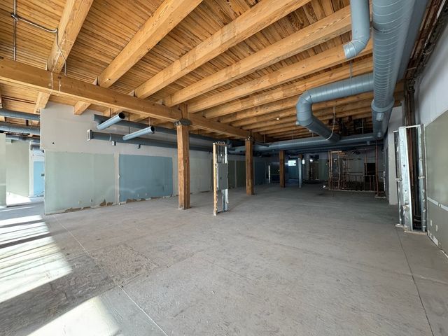 2542 W North Avenue, Chicago, IL 60647