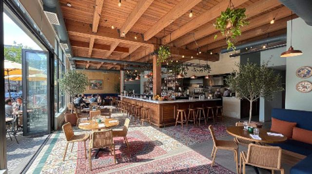 2542 W North Avenue, Chicago, IL 60647