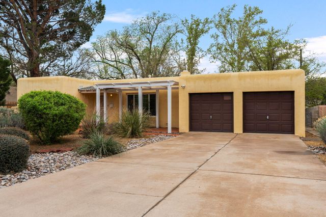 3812 Calle Del Monte NE, Albuquerque, NM 87110