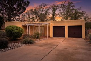 3812 Calle Del Monte NE, Albuquerque, NM 87110