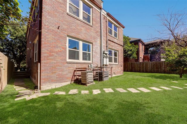 2316 Wentworth Street B, Houston, TX 77004