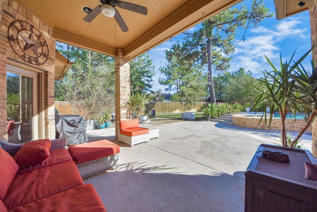 6 Twig Corner Court, Tomball, TX 77375