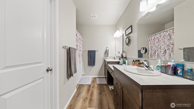 1074 Ava St, Walla Walla, WA 99362