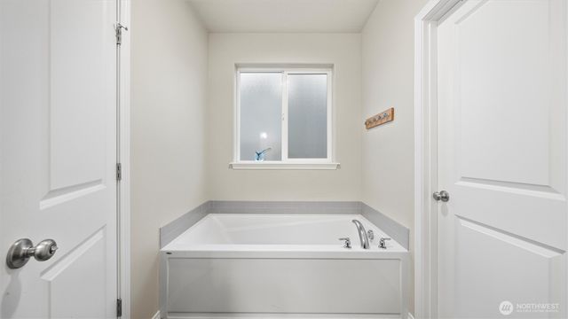 1074 Ava St, Walla Walla, WA 99362