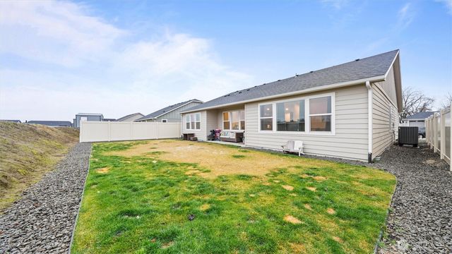 1074 Ava St, Walla Walla, WA 99362