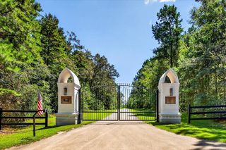 7083 Grenville Road, Tallahassee, FL 32309