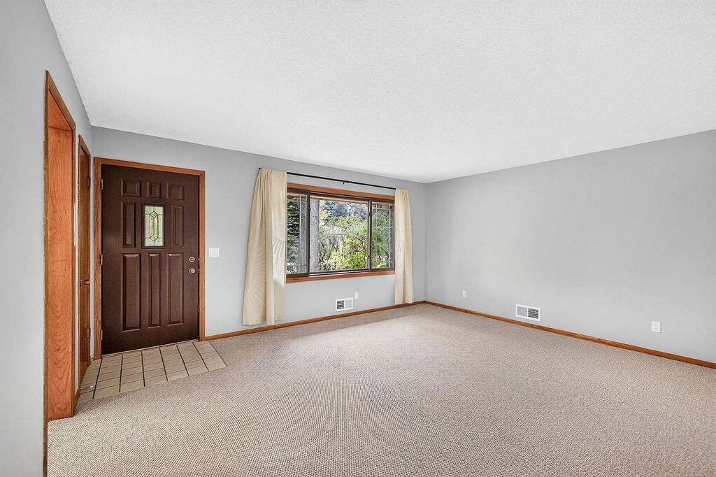 3640 Edward Street NE, Saint Anthony, MN 55418 — photo 2