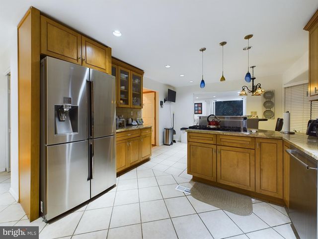 2906 CEDAR LN, Vienna, VA 22180