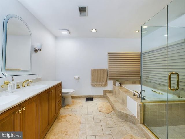 2906 CEDAR LN, Vienna, VA 22180