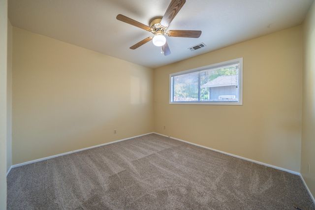 1153 Ruthie Lane, Redding, CA 96002