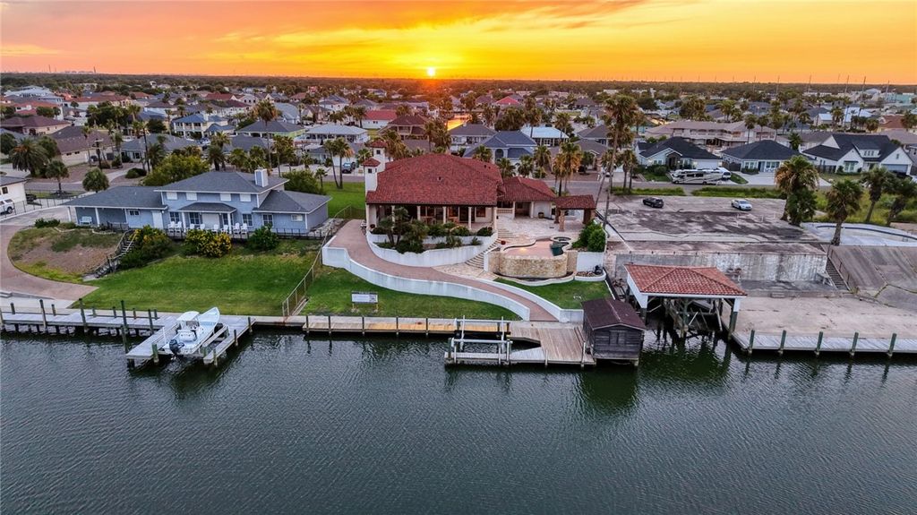755 S Bay St, Aransas Pass, TX 78336 — photo 4