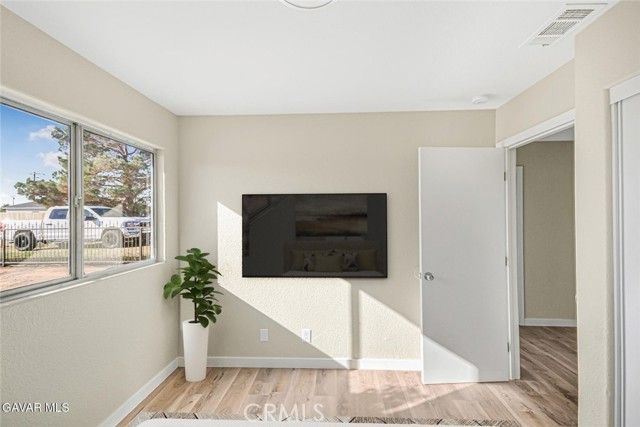 8325 Jacarada, California City, CA 93505