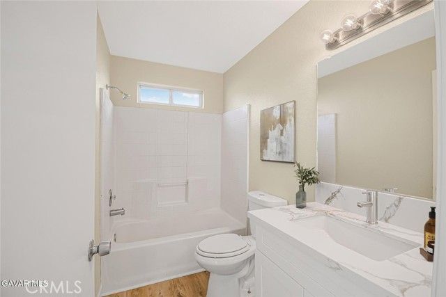 8325 Jacarada, California City, CA 93505