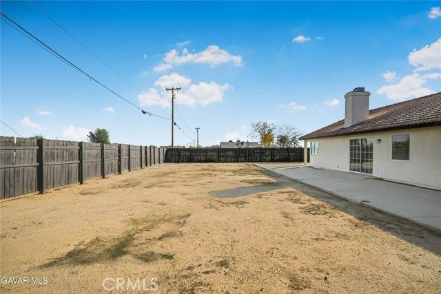 8325 Jacarada, California City, CA 93505