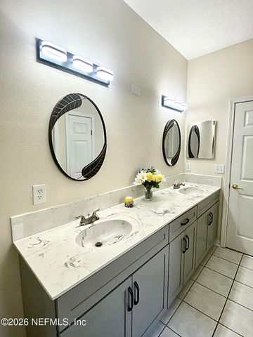 10519 CRESTON GLEN Circle, Jacksonville, FL 32256