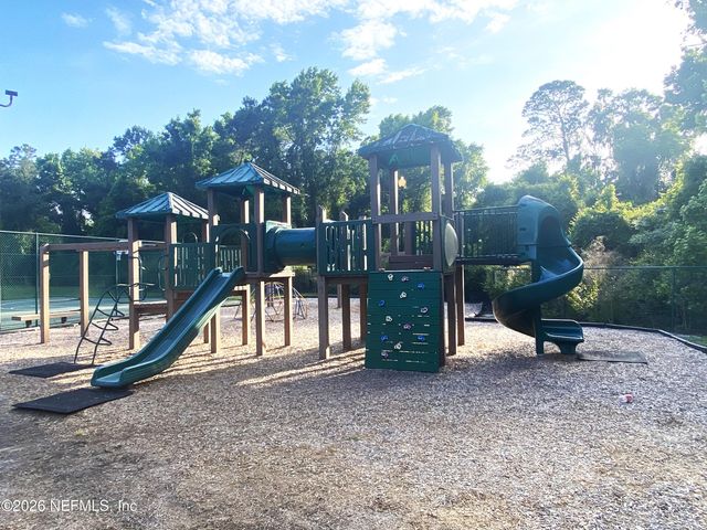 10519 CRESTON GLEN Circle, Jacksonville, FL 32256