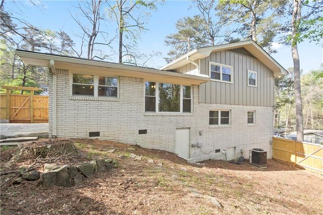 2166 Capehart Place NE, Atlanta, GA 30345