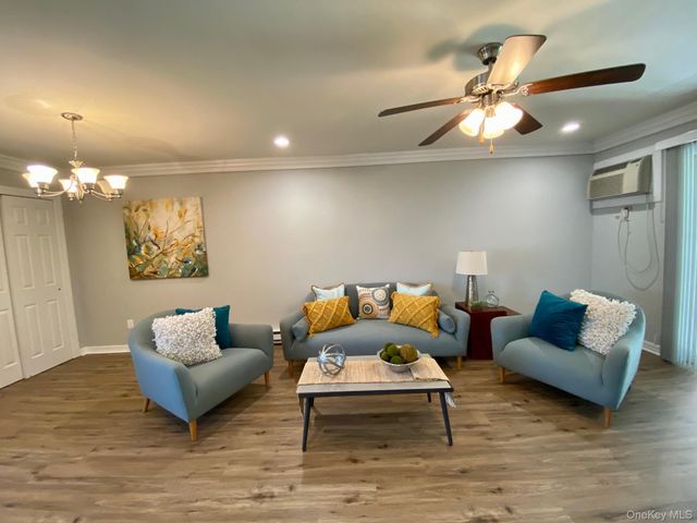 1314 Smithtown Avenue 48, Bohemia, NY 11716