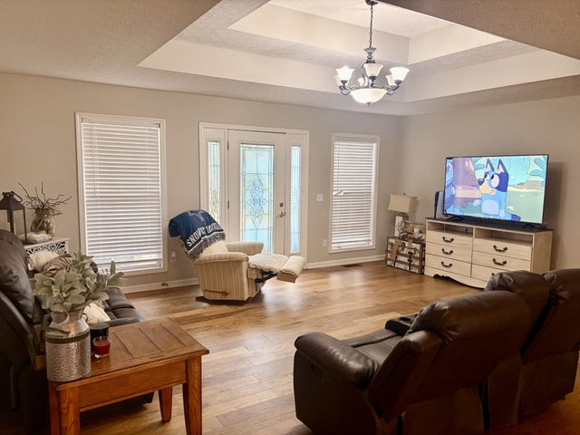 2117 Austin Rd, Lafayette, TN 37083