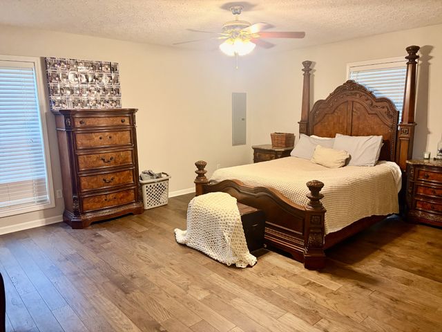 2117 Austin Rd, Lafayette, TN 37083