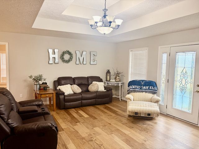 2117 Austin Rd, Lafayette, TN 37083