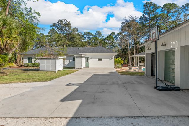 1453 E Road, Loxahatchee Groves, FL 33470