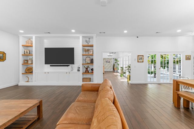 1453 E Road, Loxahatchee Groves, FL 33470