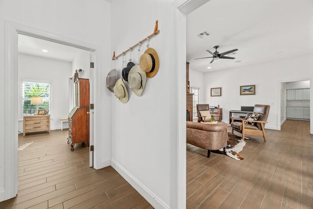 1453 E Road, Loxahatchee Groves, FL 33470